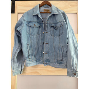 Vintage Wrangler Hero Denim Jacket Light Wash Trucker Style Size M Medium